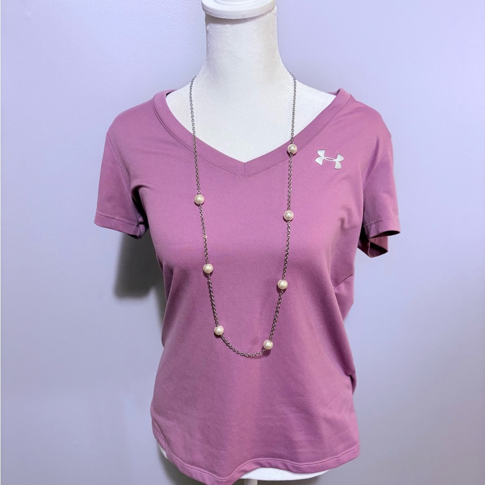 Under Armour Women's Mauve V-Neck Tee